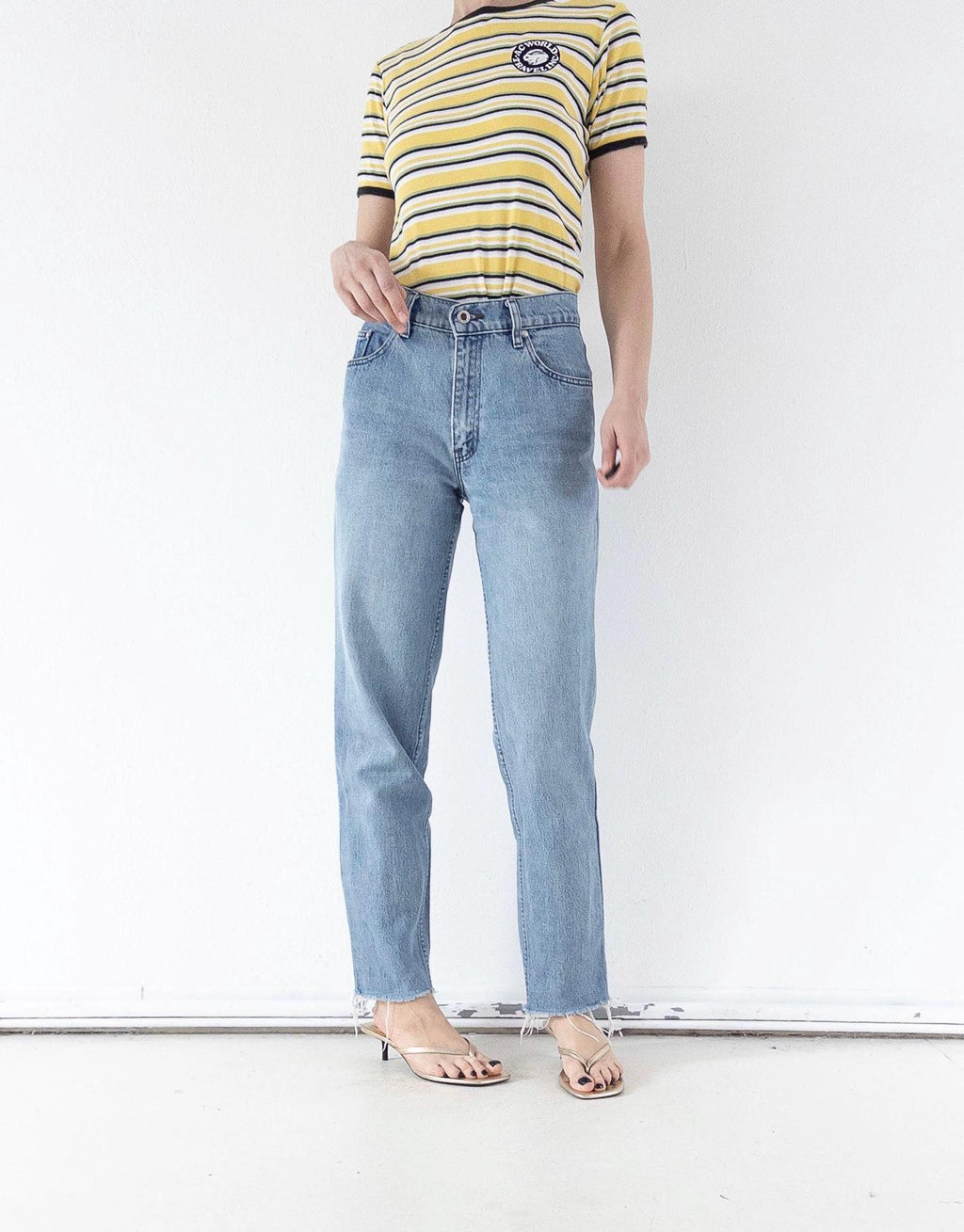Levis 565 Relaxed Fit Jeans W28 L31 90s Vintage Reworked Light Blue Loose 1997 Silver Tab