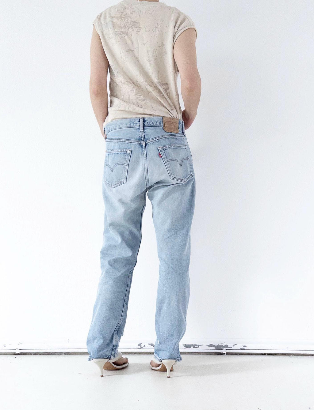 Levis 501 Jeans W32 L32 90s Vintage Made in France Faded Light Blue Distressed Denim 1996