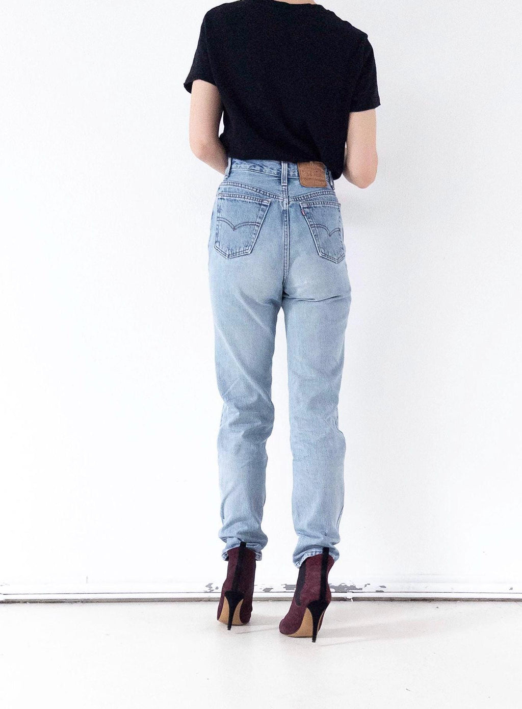 Levis 501 Jeans W26 L35 90s Vintage Light Blue Distressed 17501 Denim High Waist Made in USA 1992