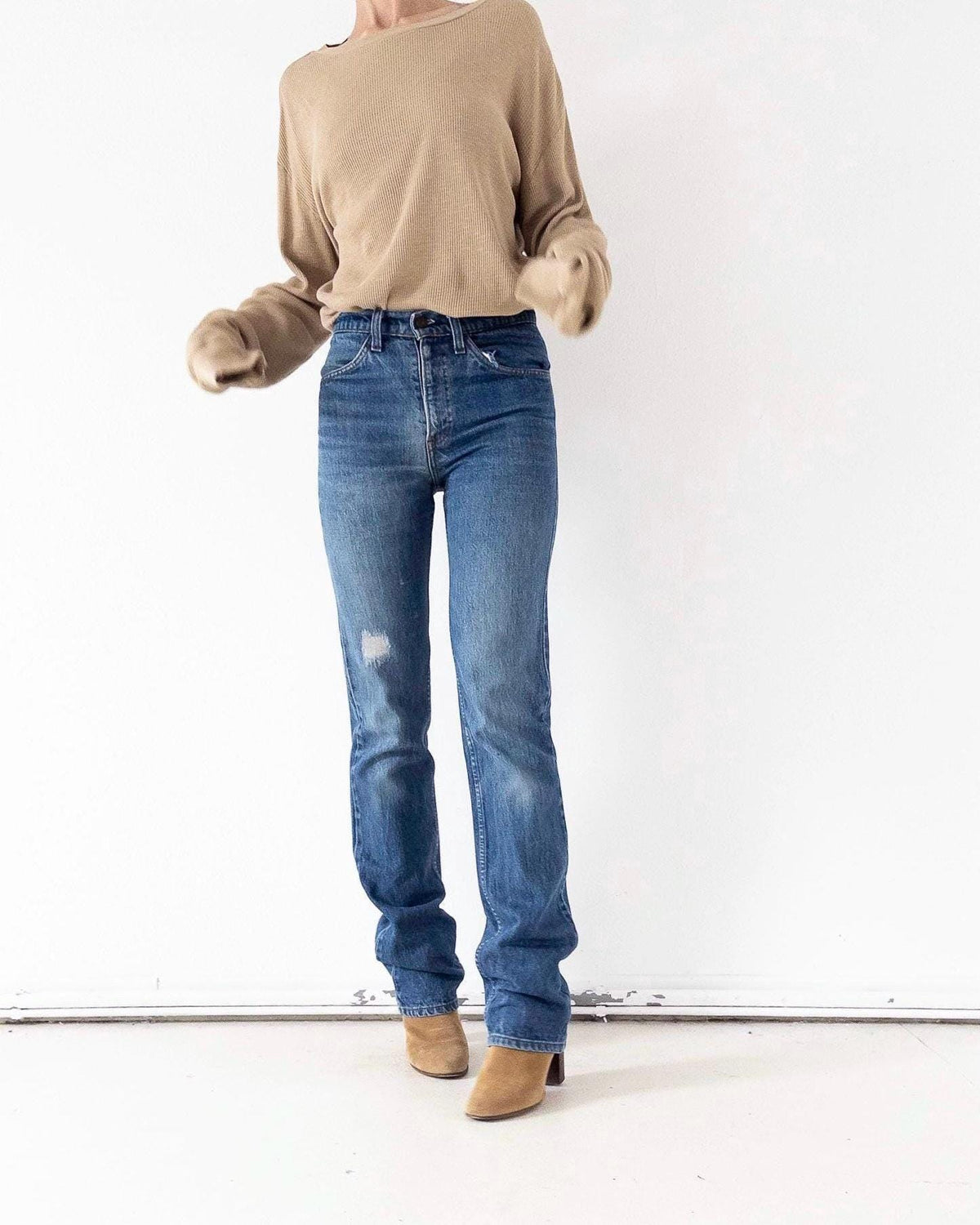 Levis 519 W26-27 L36 80s Vintage Orange Tab Denim Faded Mid Blue Cigarette Jeans Made in USA 1984