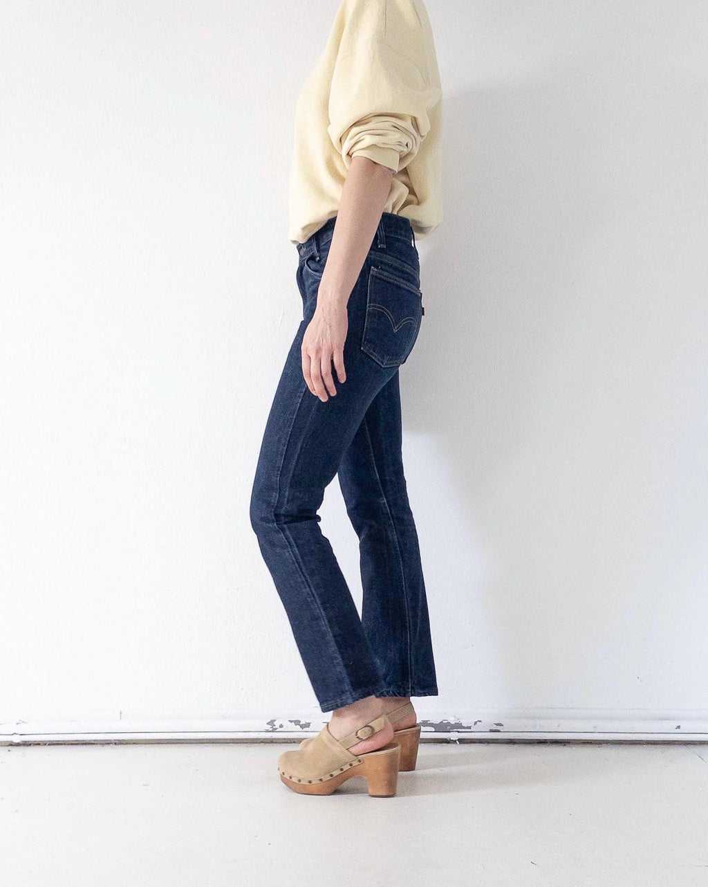 Levis 646 W27 L32 Bell Bottoms 90s Vintage Orange Tab Flared Denim Dark Wash Boot Cut Made in UK 1997