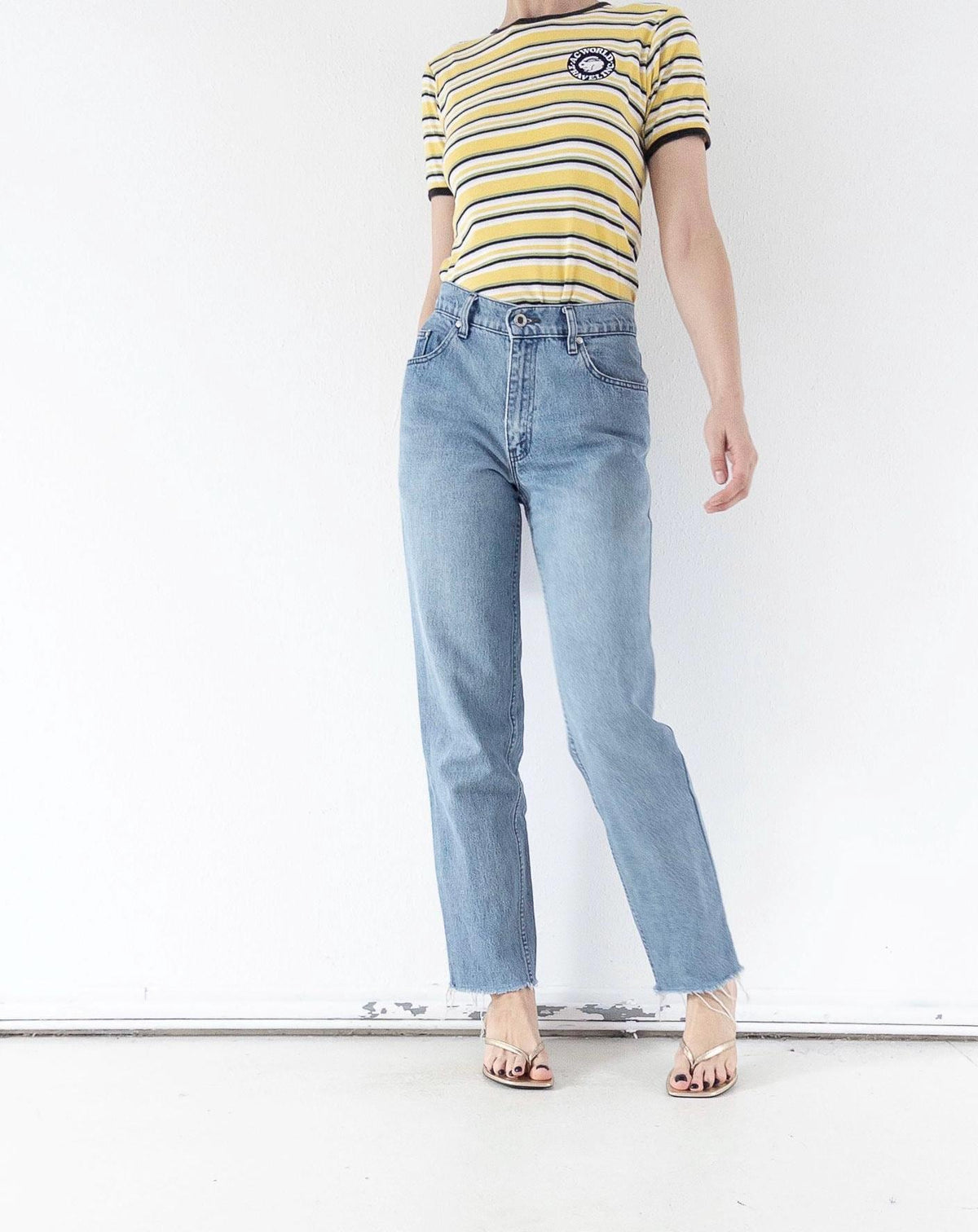Levis 565 Relaxed Fit Jeans W28 L31 90s Vintage Reworked Light Blue Loose 1997 Silver Tab