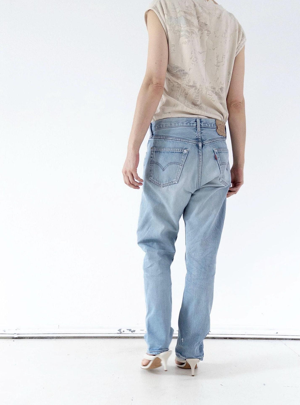 Levis 501 Jeans W32 L32 90s Vintage Made in France Faded Light Blue Distressed Denim 1996