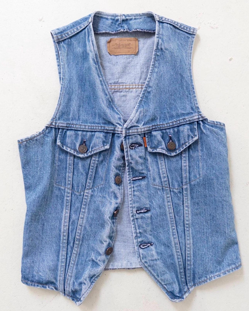 Levis Jeansweste S 70s Vintage Made in USA Faded Mid to Light Blue Orange Tab 1976