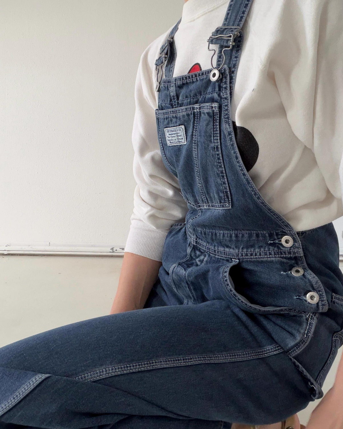 90s Vintage Levis Latzhose 665 S W26-27 Dark Blue Overall Relaxed Loose Fit Dungarees 1996