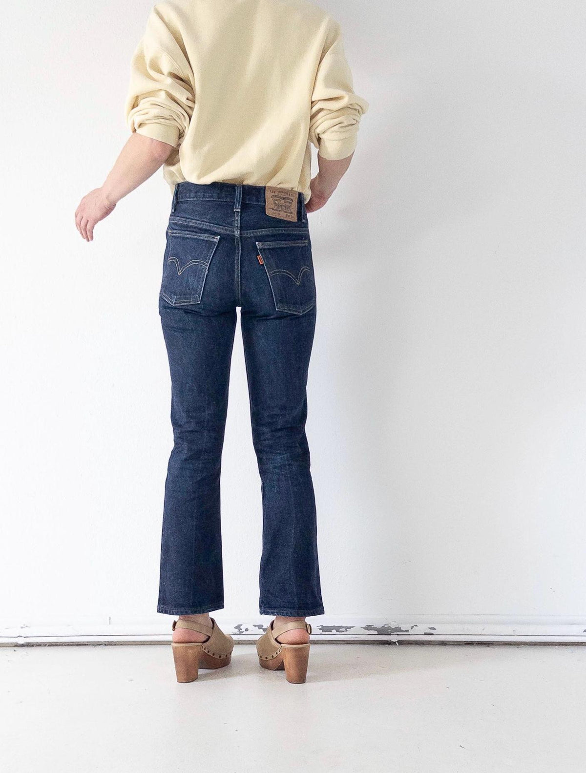 Levis 646 W27 L32 Bell Bottoms 90s Vintage Orange Tab Flared Denim Dark Wash Boot Cut Made in UK 1997