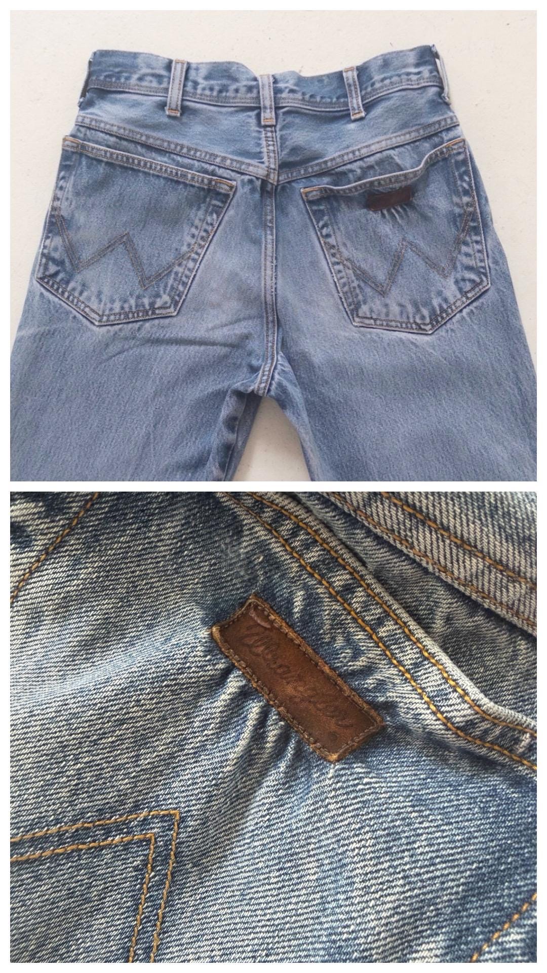 Wrangler Slim Jeans W27 L30 90s Vintage Distressed Faded Light to Mid Blue Straight Leg Denim