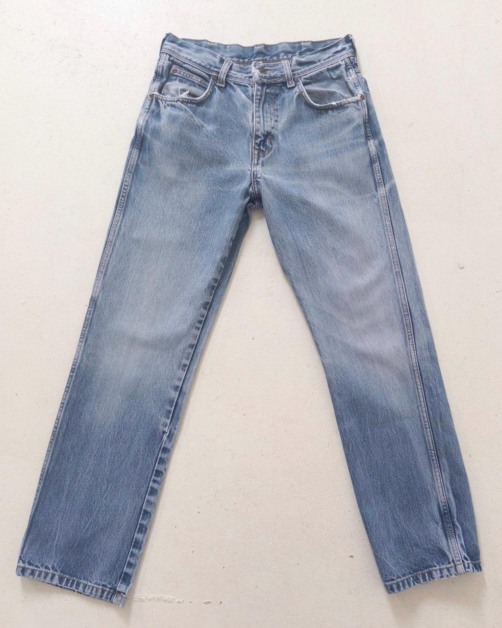 Wrangler Slim Jeans W27 L30 90s Vintage Distressed Faded Light to Mid Blue Straight Leg Denim