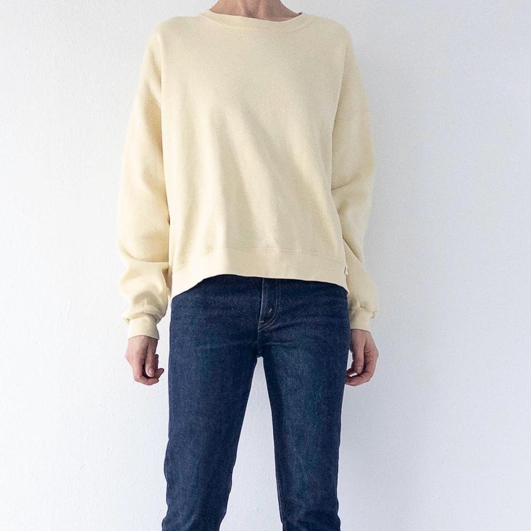 Russell Athletic Sweatshirt M Boxy Oversized Light Yellow Drop Shoulder Sweater 80s 90s Vintage