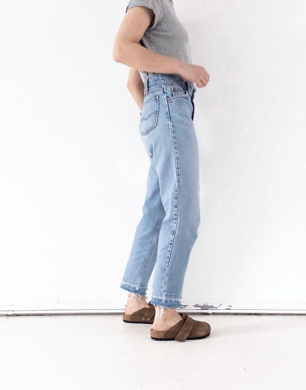 Levis 550 W27 L29 Orange Tab Faded Light Blue Denim Distressed Relaxed Dad Jeans 90s Vintage