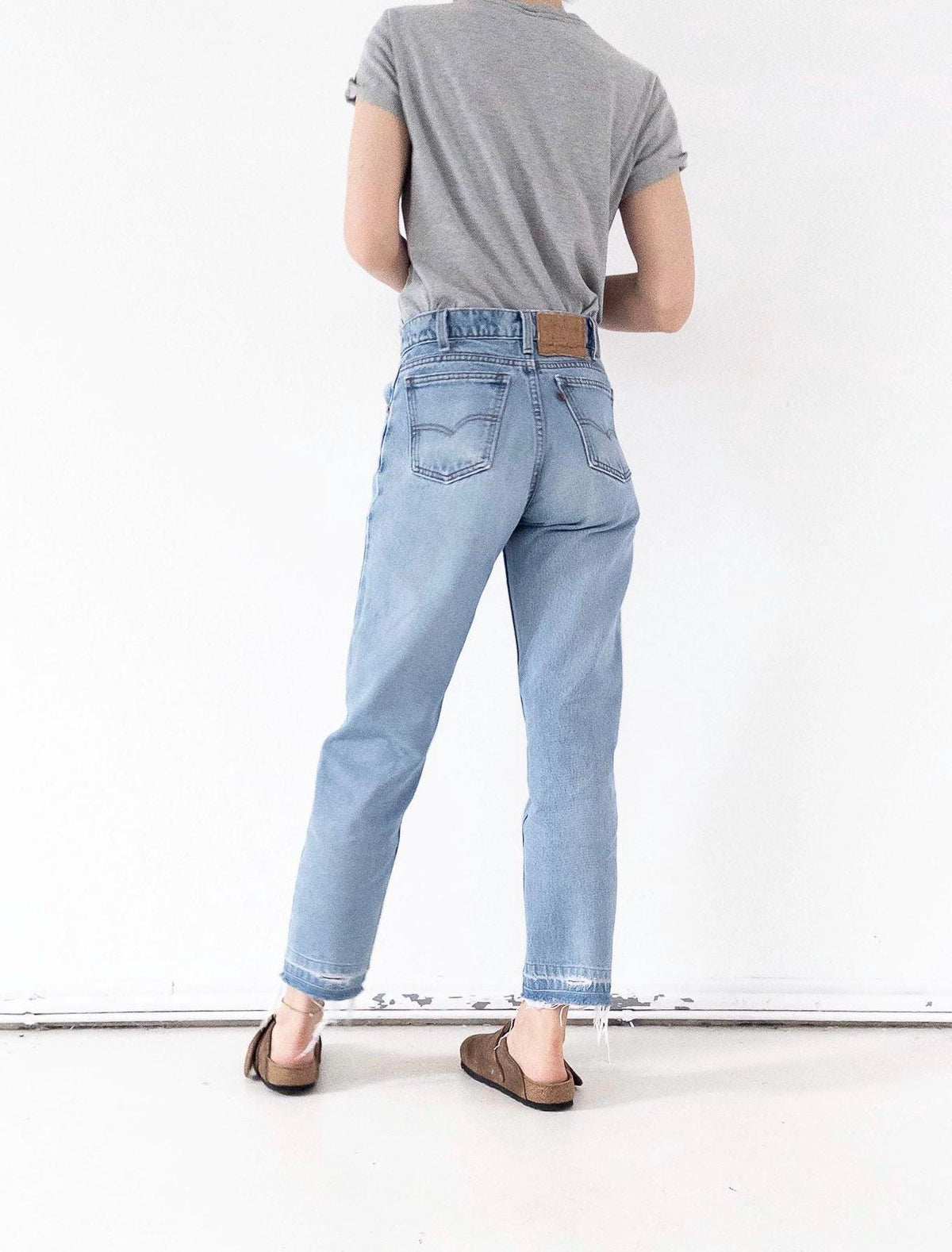 Levis 550 W27 L29 Orange Tab Faded Light Blue Denim Distressed Relaxed Dad Jeans 90s Vintage
