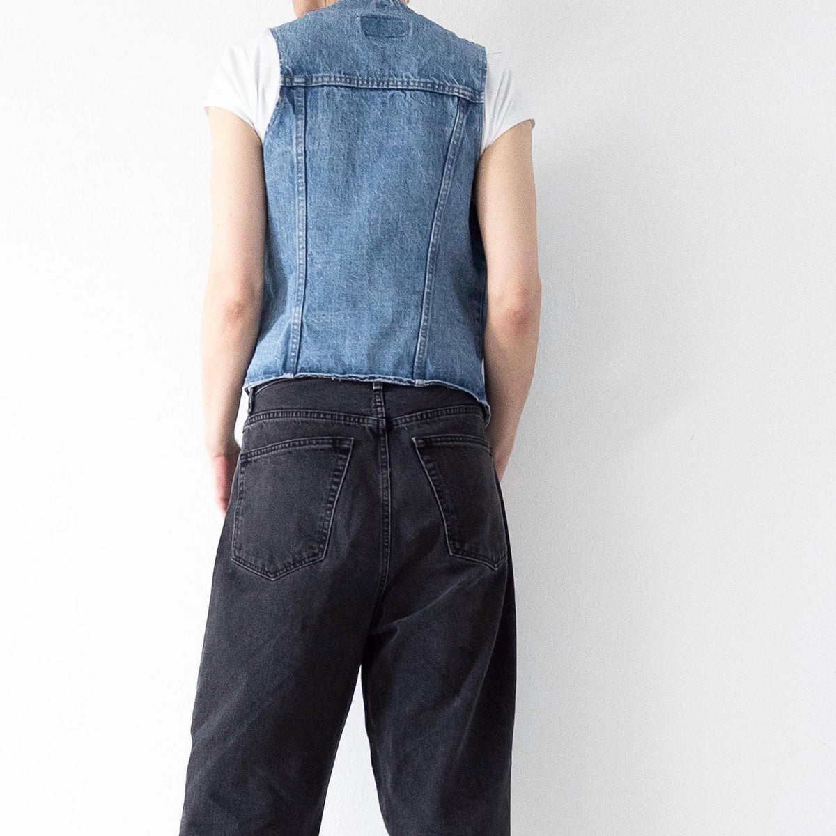 Levis Jeansweste S 70s Vintage Made in USA Faded Mid to Light Blue Orange Tab 1976