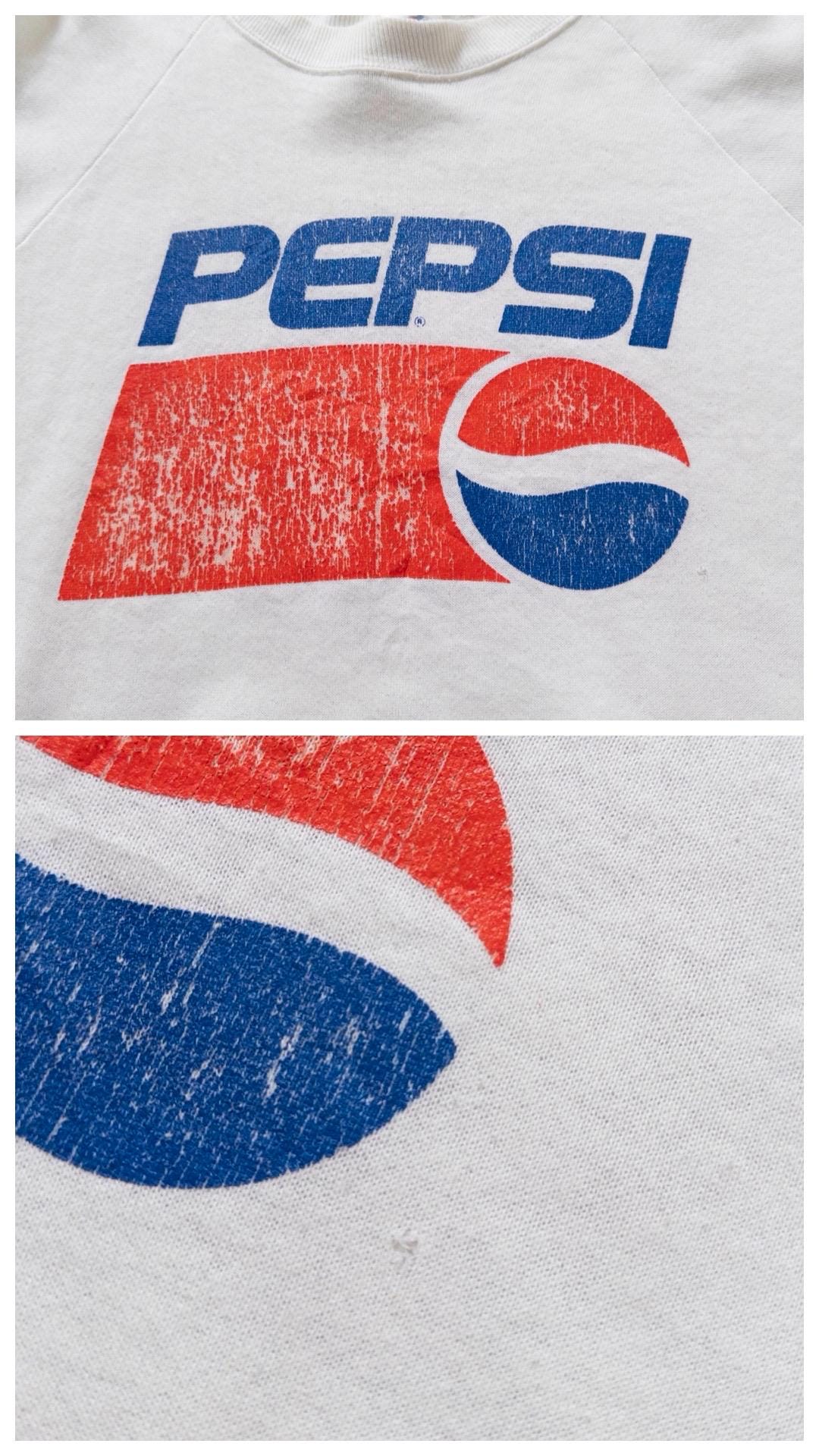 Fruit of the Loom Sweater L Pepsi Thrashed White Oversized Crewneck 80s Vintage Made in USA