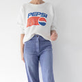 Fruit of the Loom Sweater L Pepsi Thrashed White Oversized Crewneck 80s Vintage Made in USA