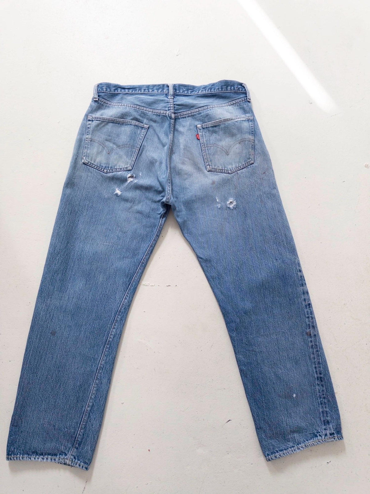 Levis 501 Selvedge Redline W37-38 L32 70s Vintage Single Stitch 6 Made in USA Paint Splattered Distressed Denim 1975