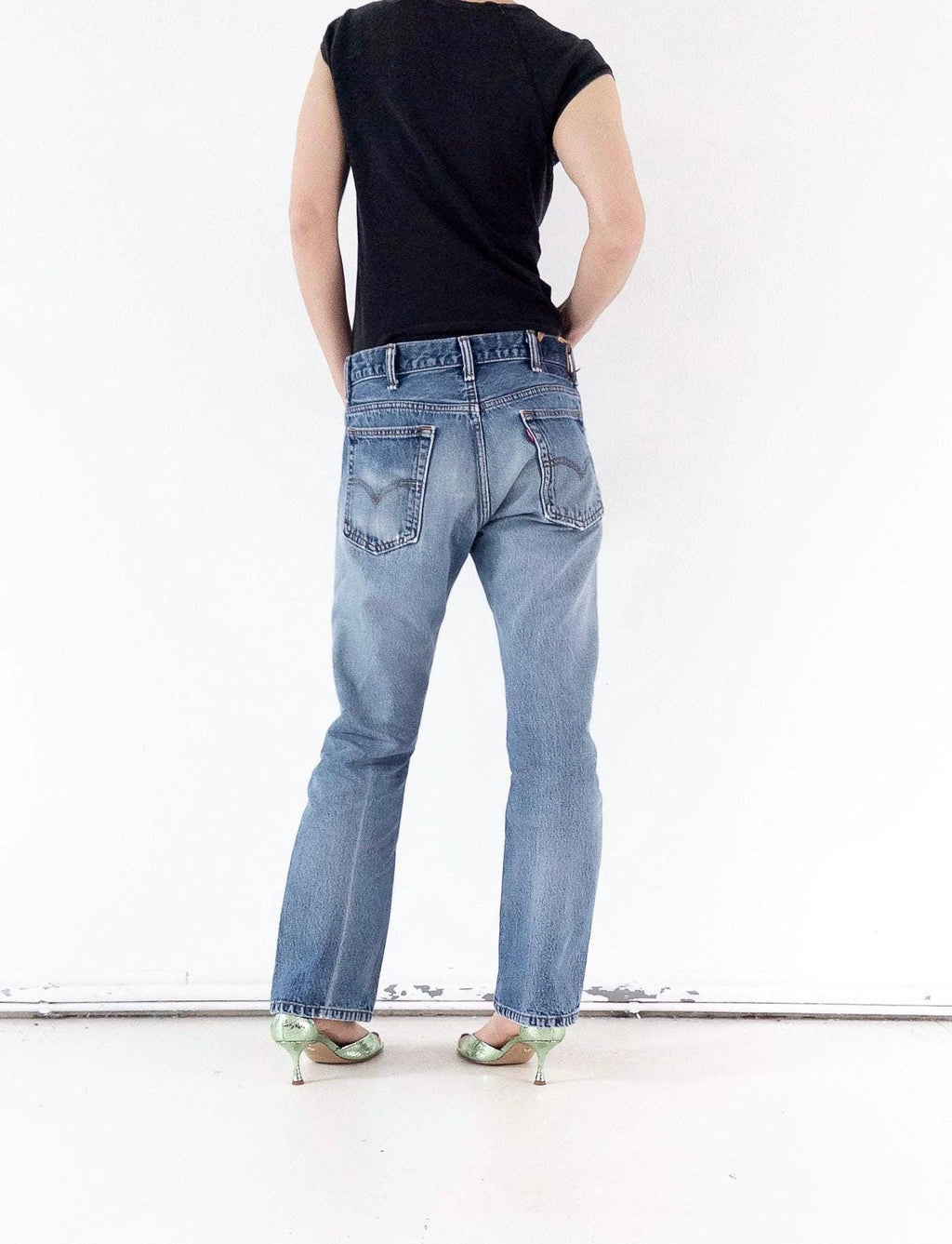 Levis 517 Flared Jeans W31 L32 90s 00s Vintage Thrashed Distressed Faded Mid Blue Boot Cut Denim