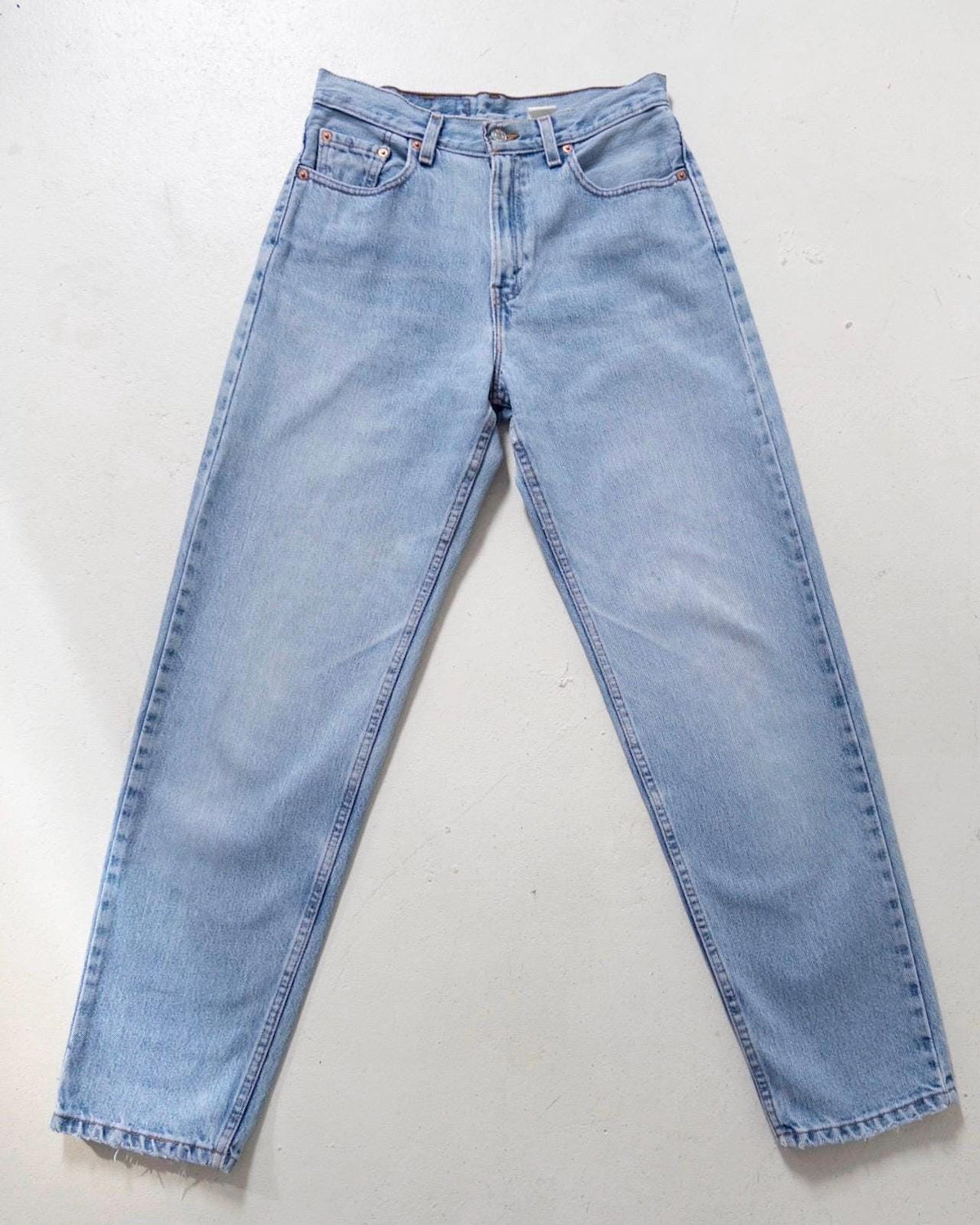Levis 560 W31 L34 Made in USA 90s Vintage Faded Light Blue Loose Fit Denim