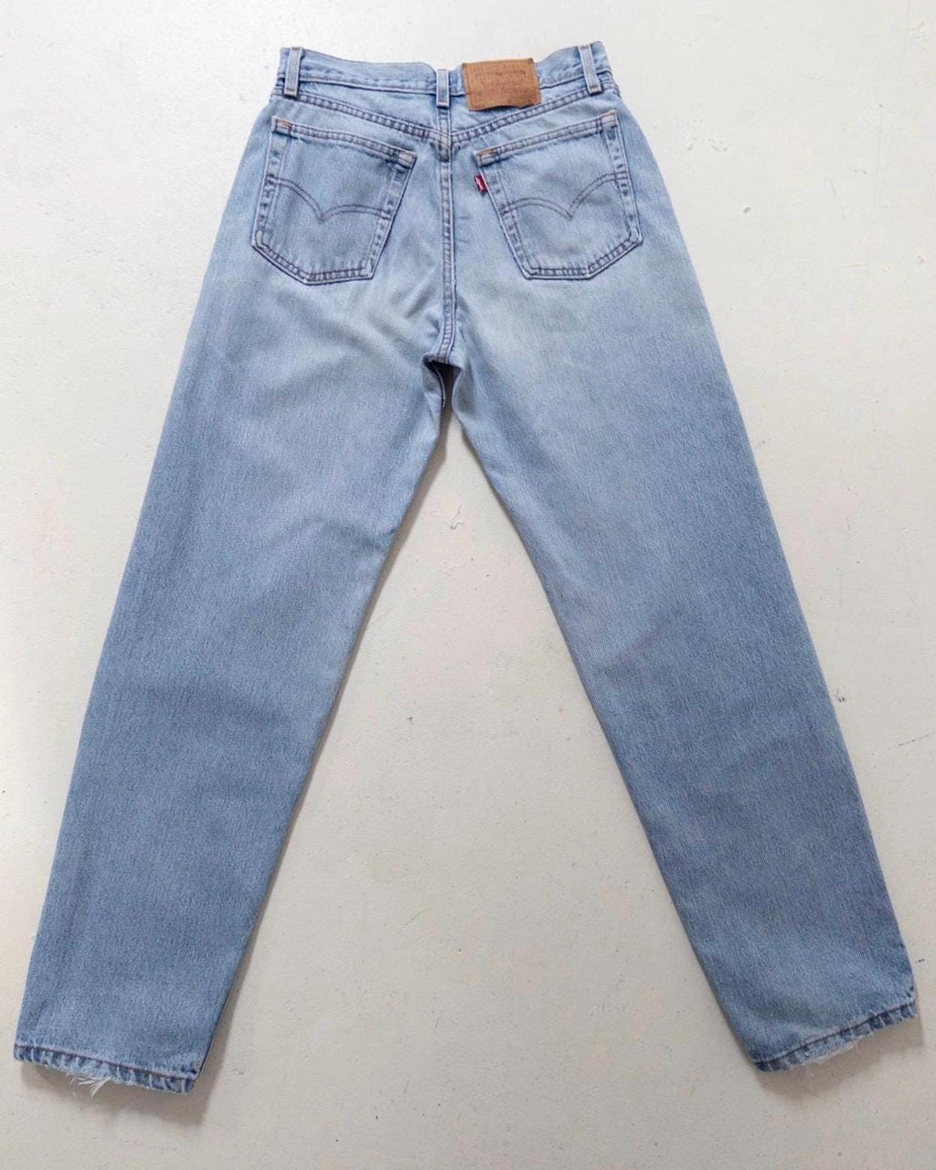 Levis 560 W31 L34 Made in USA 90s Vintage Faded Light Blue Loose Fit Denim