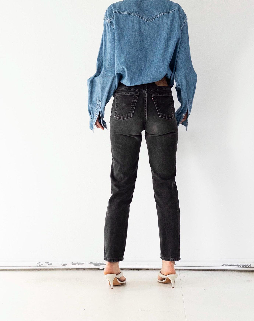Levis 512 W25 L32 90s Vintage Made in USA Faded Black Slim Denim