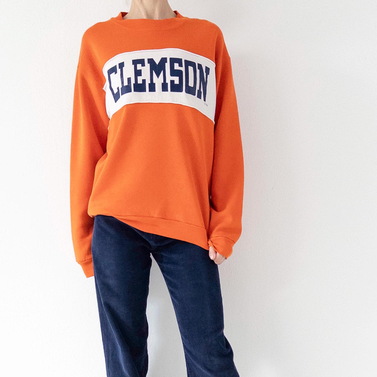 Russell Athletic Sweatshirt M Boxy Oversized Orange Distressed Drop Shoulder Sweater 80s 90s Vintage Made in USA