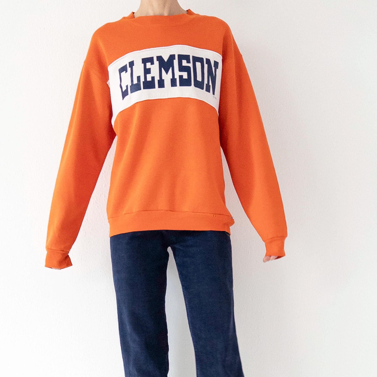 Russell Athletic Sweatshirt M Boxy Oversized Orange Distressed Drop Shoulder Sweater 80s 90s Vintage Made in USA