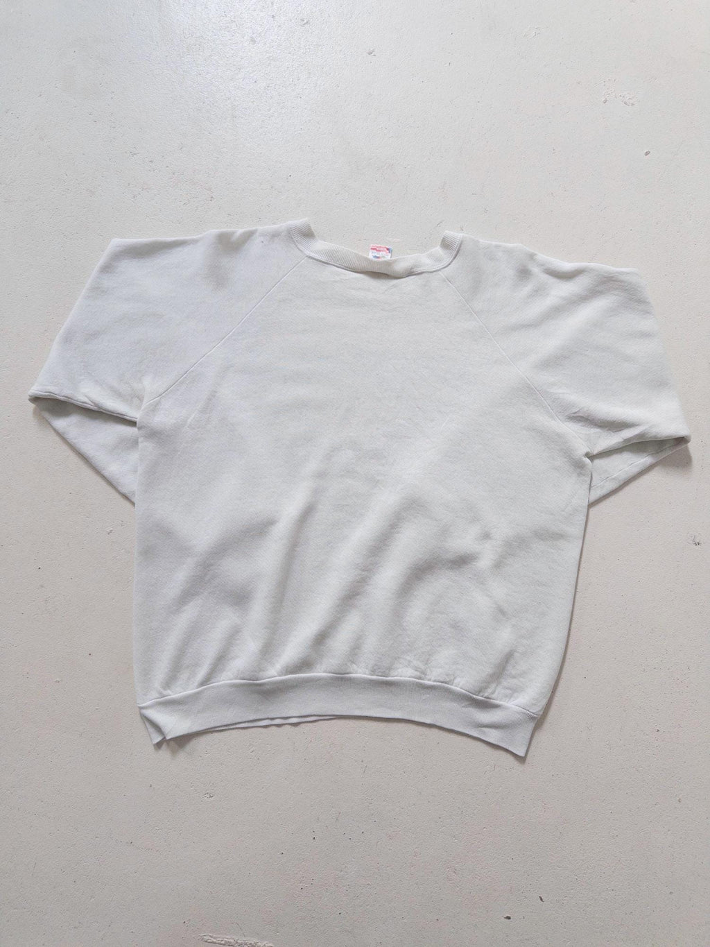 Fruit of the Loom Sweater L Pepsi Thrashed White Oversized Crewneck 80s Vintage Made in USA