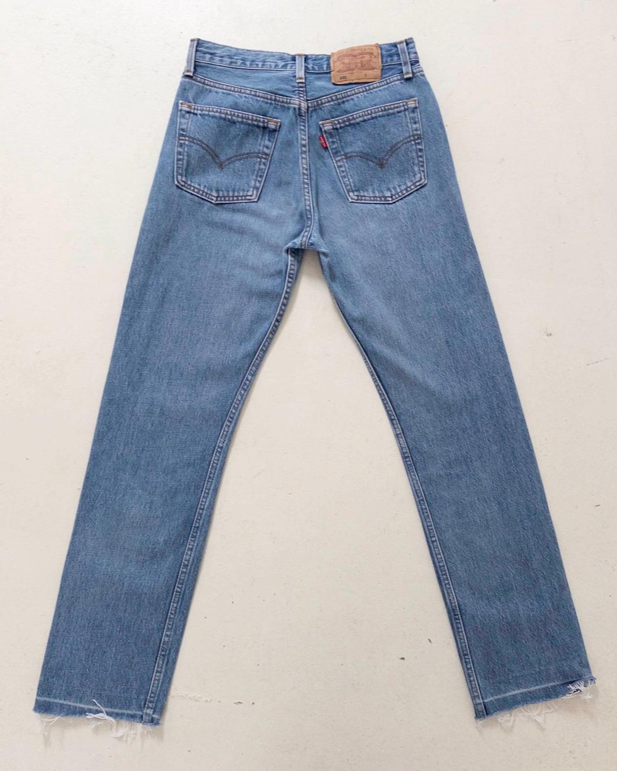 Levis 501 W26 L32 90s Vintage Faded Mid Blue 6501 Denim Made in Belgium 1996