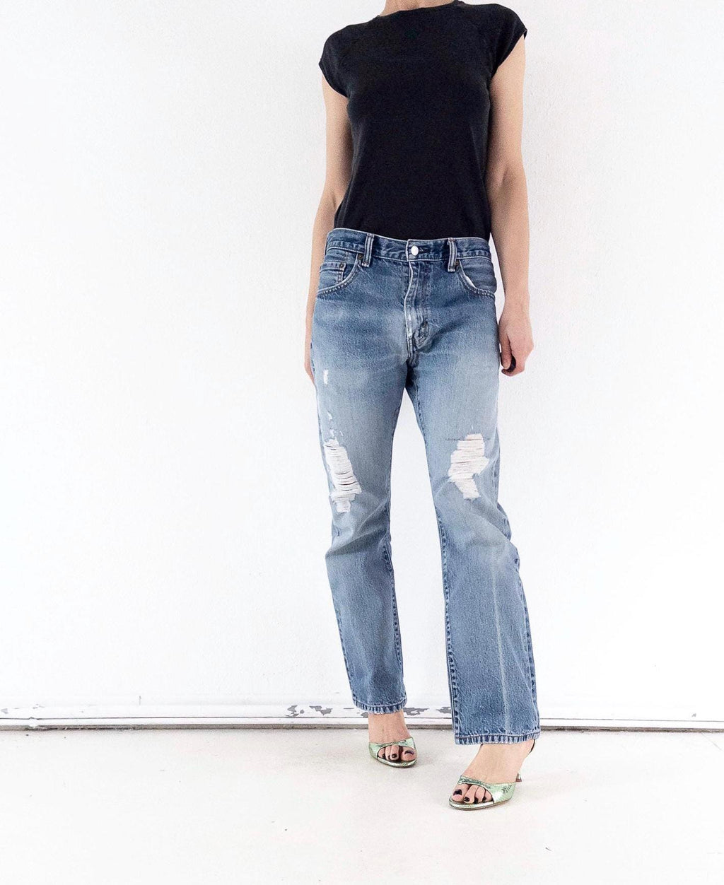 Levis 517 Flared Jeans W31 L32 90s 00s Vintage Thrashed Distressed Faded Mid Blue Boot Cut Denim