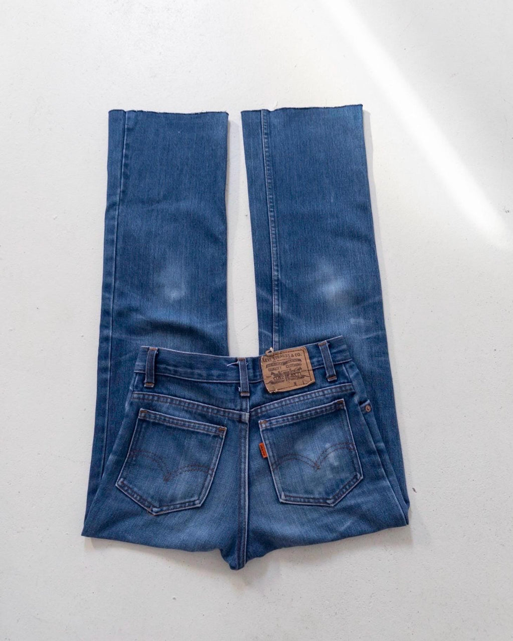 Levis 732 Flared Jeans W24 L29 Made in UK 70s Vintage Faded Dark Blue Bellbottoms