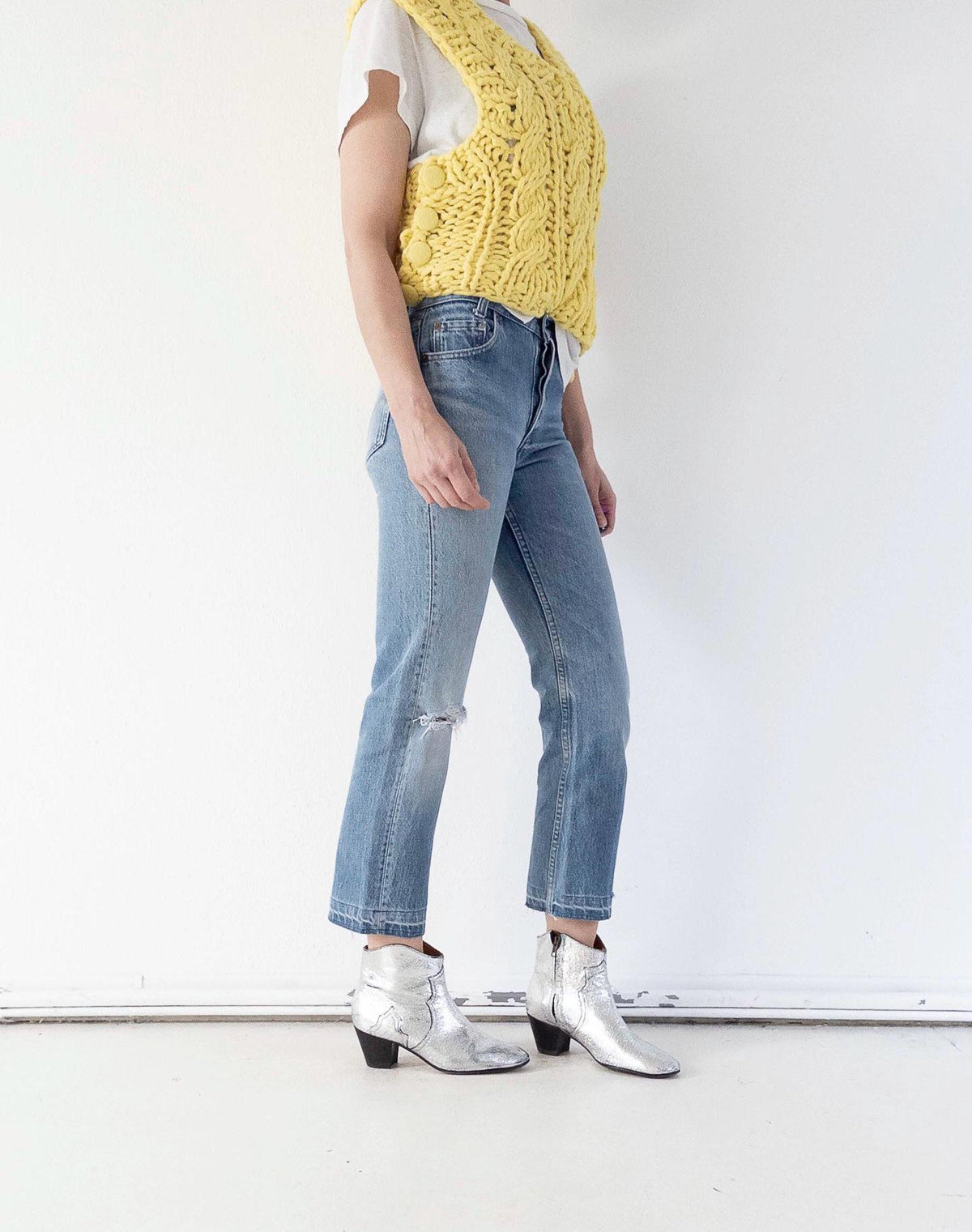 Vintage Levis 701  Jeans W24/25 L28 | 1983 | Made in USA | Red Tab | Button Fly | Patched 80s Denim |