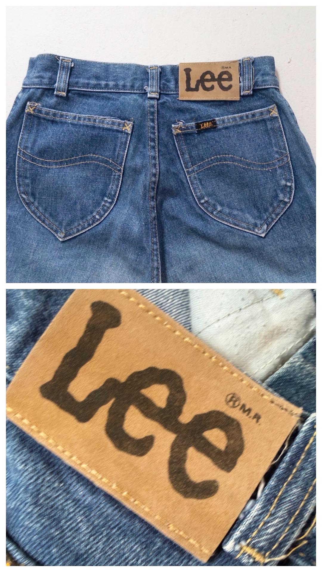Lee W25 L30 80s Vintage Faded Dark to Mid Blue Straight Leg Jeans 1980 Made in Europe