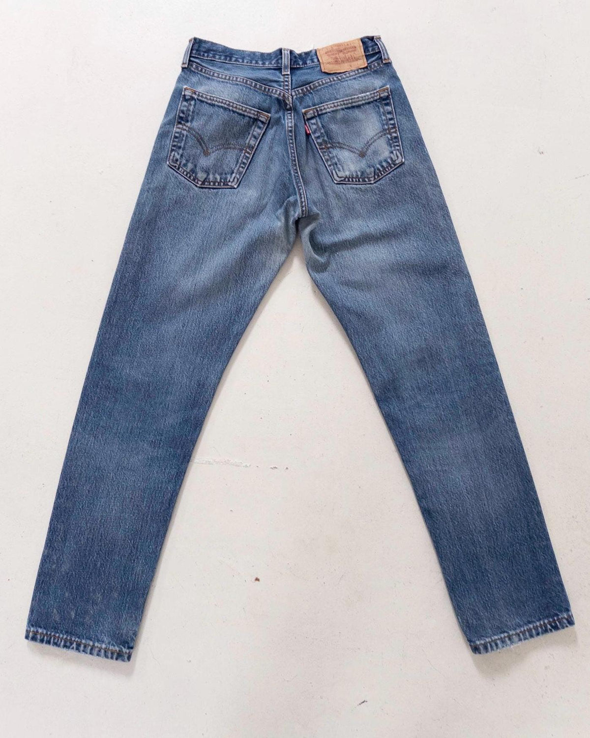 Levis 598 W25 L32 90s Vintage Faded Mid Blue Button Fly Denim Made in UK 1995
