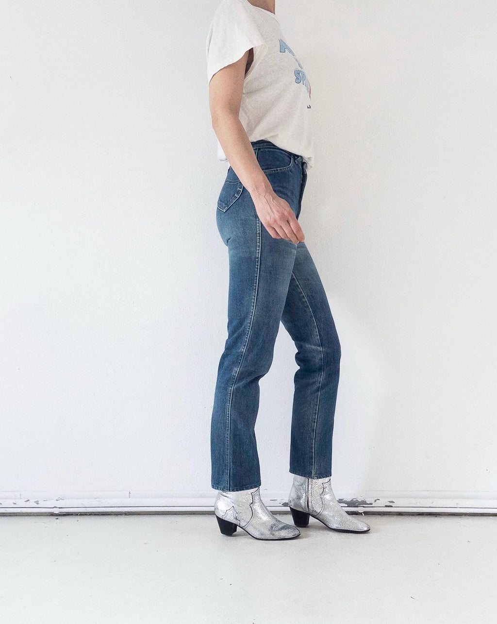 Lee W25 L30 80s Vintage Faded Dark to Mid Blue Straight Leg Jeans 1980 Made in Europe