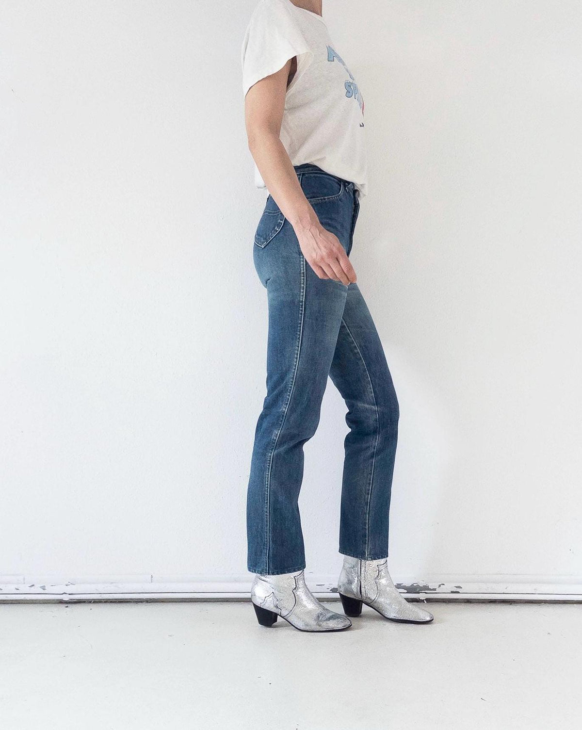 Lee W25 L30 80s Vintage Faded Dark to Mid Blue Straight Leg Jeans 1980 Made in Europe