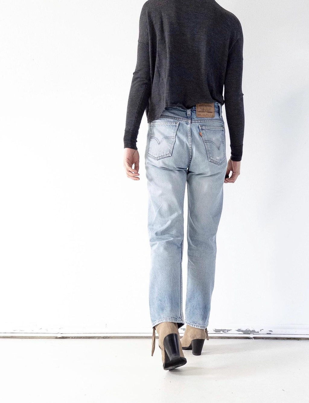 Levis 505 W29 L32 Thrashed Distressed Orange Tab Jeans 90s Vintage Made in USA Faded Light Blue Painter Denim 1996