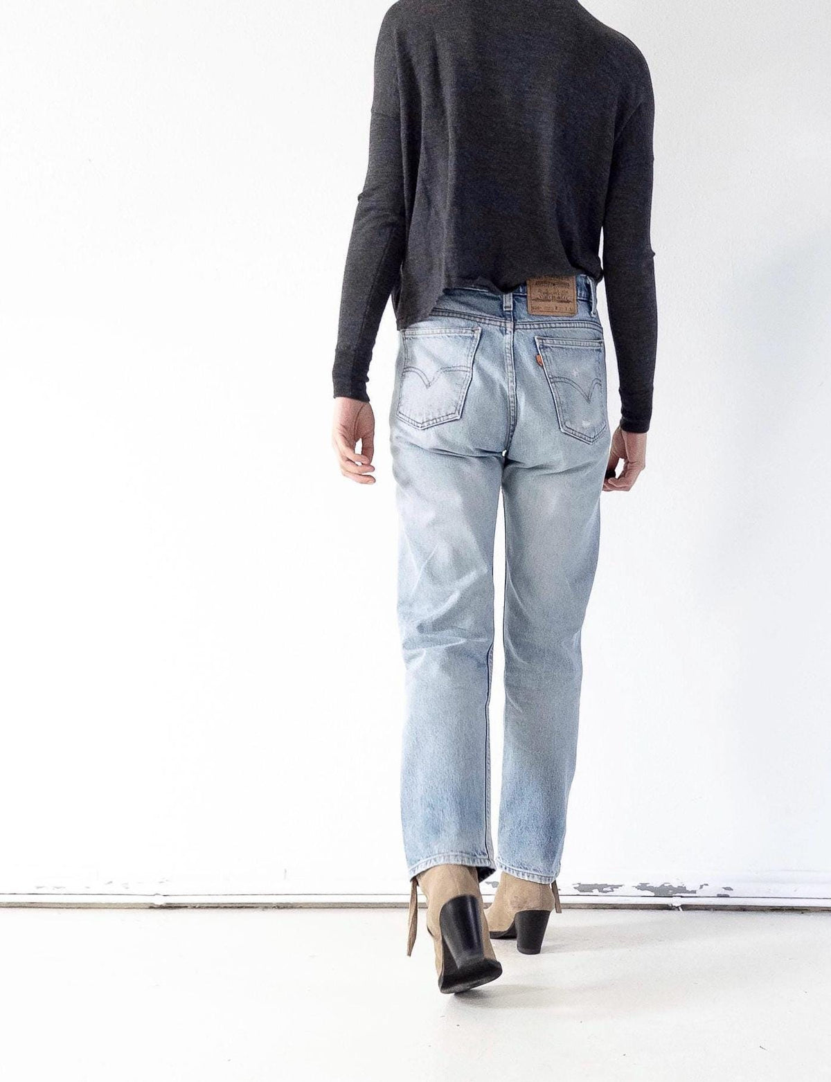 Levis 505 W29 L32 Thrashed Distressed Orange Tab Jeans 90s Vintage Made in USA Faded Light Blue Painter Denim 1996