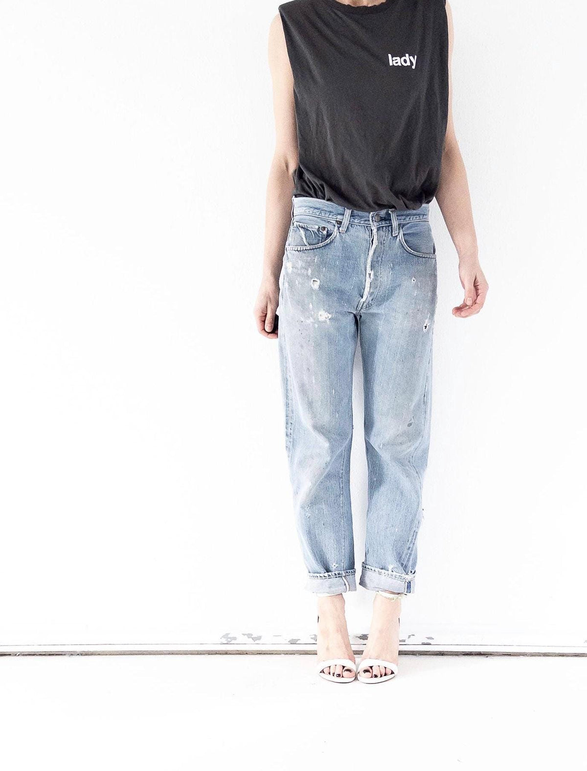 Levis 501 Selvedge W29 Jeans 60s Vintage Made in USA Redline Single Stitch Button Stamp 6 Thrashed Distressed Light Blue Denim