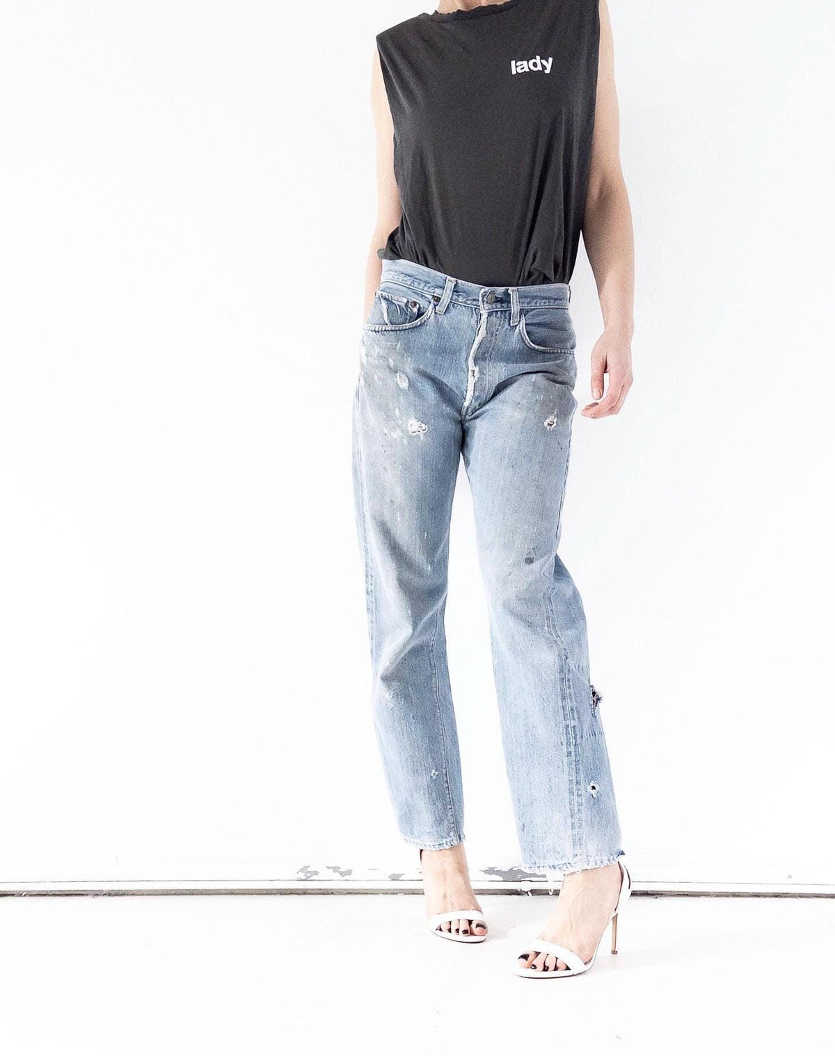 Levis 501 Selvedge W29 Jeans 60s Vintage Made in USA Redline Single Stitch Button Stamp 6 Thrashed Distressed Light Blue Denim