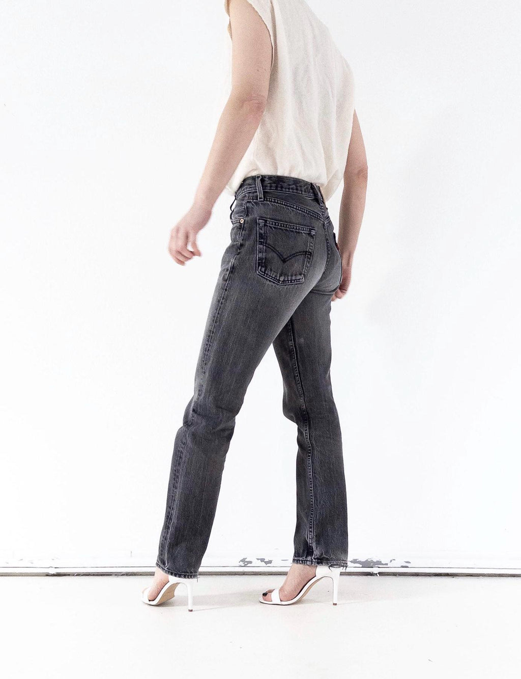 Levis 501 W28 L32 90s Vintage Made in Poland Faded Black Soft Worn In Denim 1996