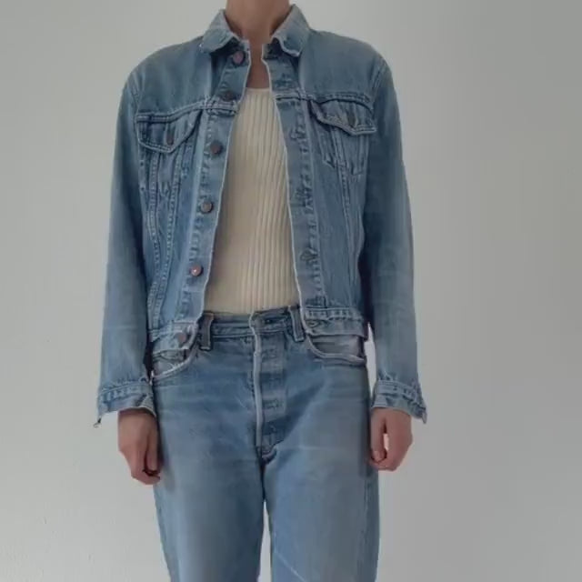 Levis Trucker Jacket 70s Vintage Fade Mid Blue Denim Made in Spain S M