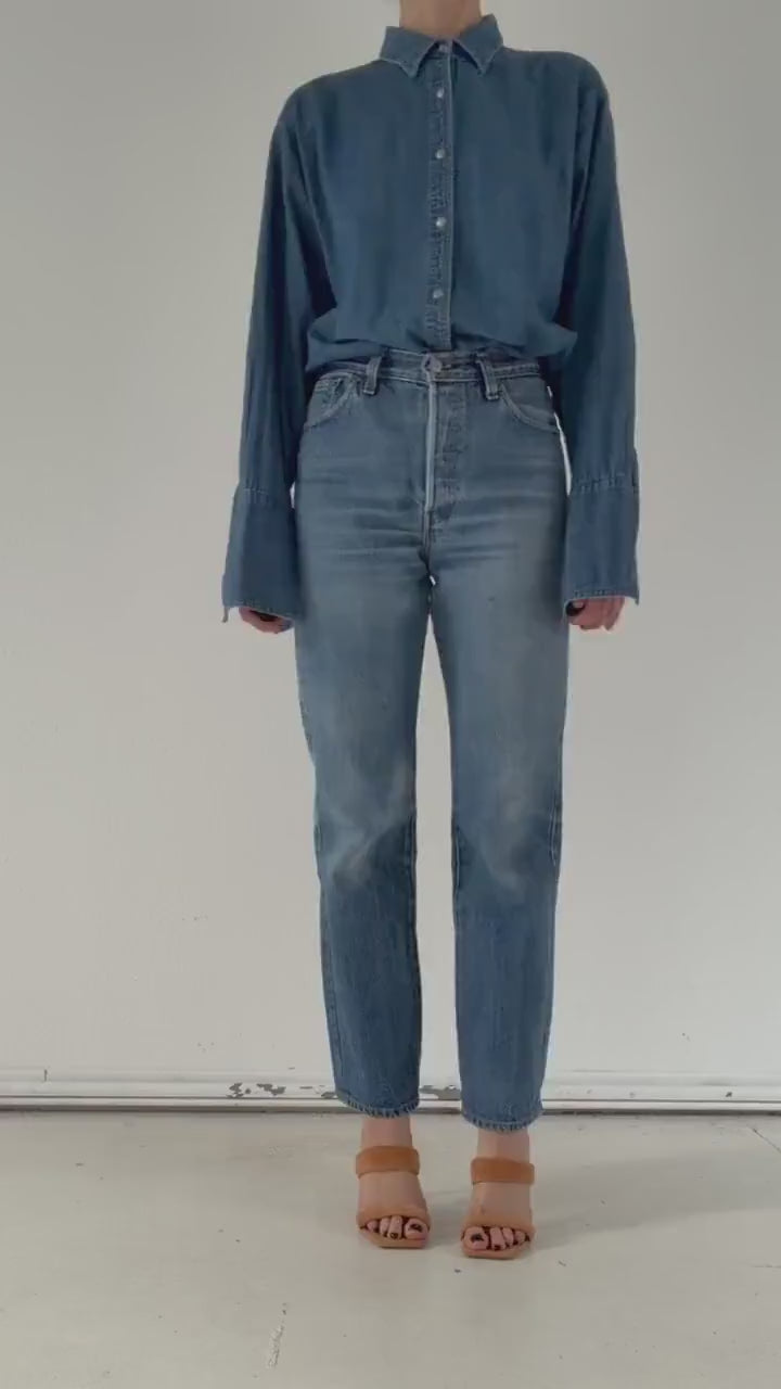 Levis 26501 W27 L32 80s Vintage Made in USA Faded Mid Blue 501 Denim 1981