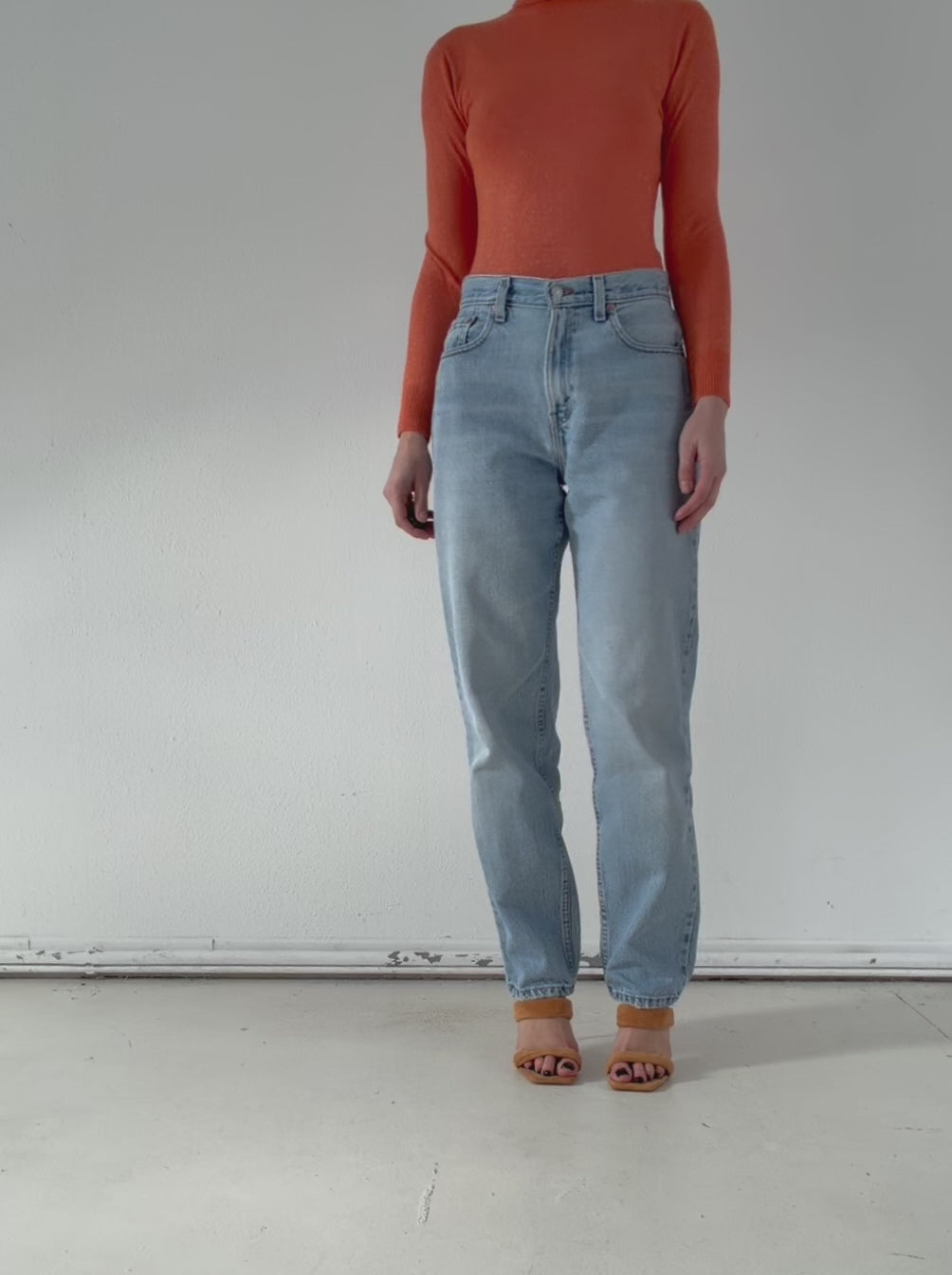 Levis 560 W31 L34 Made in USA 90s Vintage Faded Light Blue Loose Fit Denim