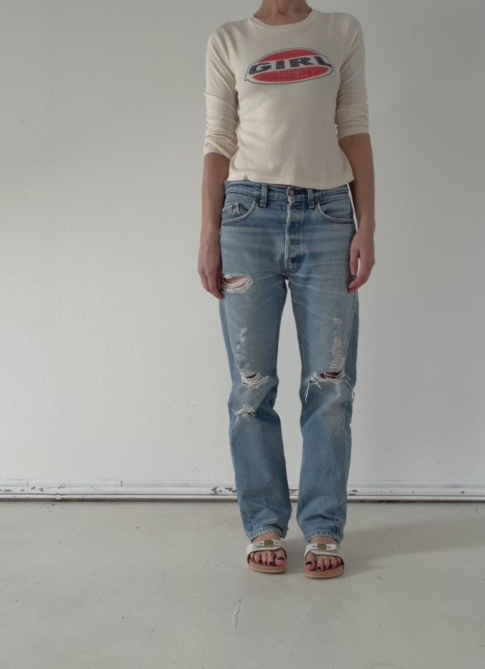 Levis 501 Jeans W31 L33 80s Vintage Made in USA Faded Mid Blue Distressed Denim 1983