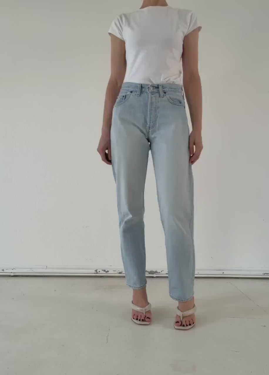Vintage Levis 518 Jeans Damen W27 | 90s Mid Waist Denim | Made in UK | Red Tab | Button Fly | Straight Leg