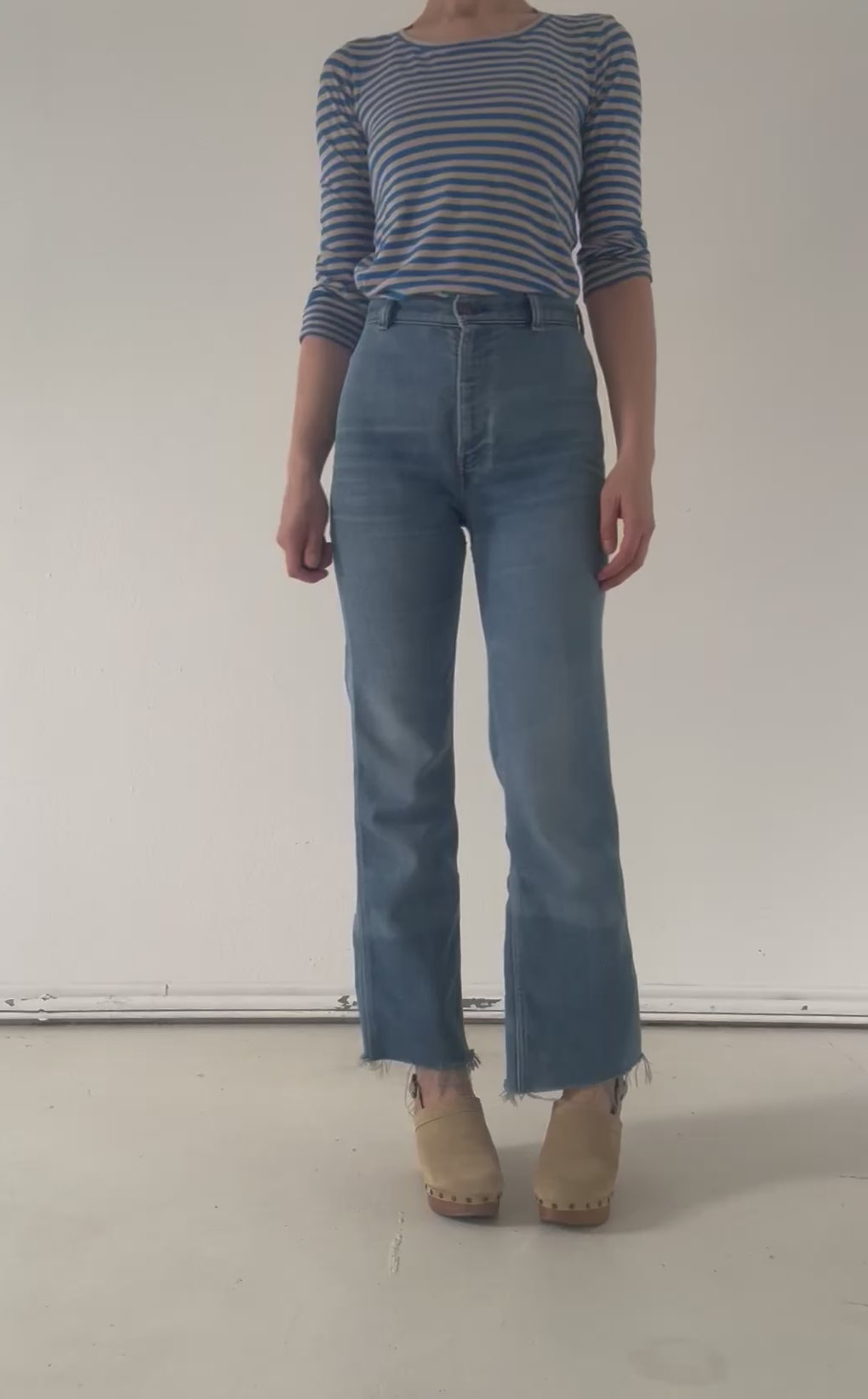 W26 - 27 L30 Levis Cropped Schlaghose 70s Vintage Made in USA