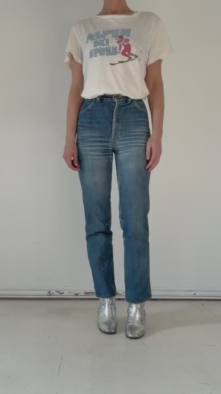 Lee W25 L30 80s Vintage Faded Dark to Mid Blue Straight Leg Jeans 1980 Made in Europe