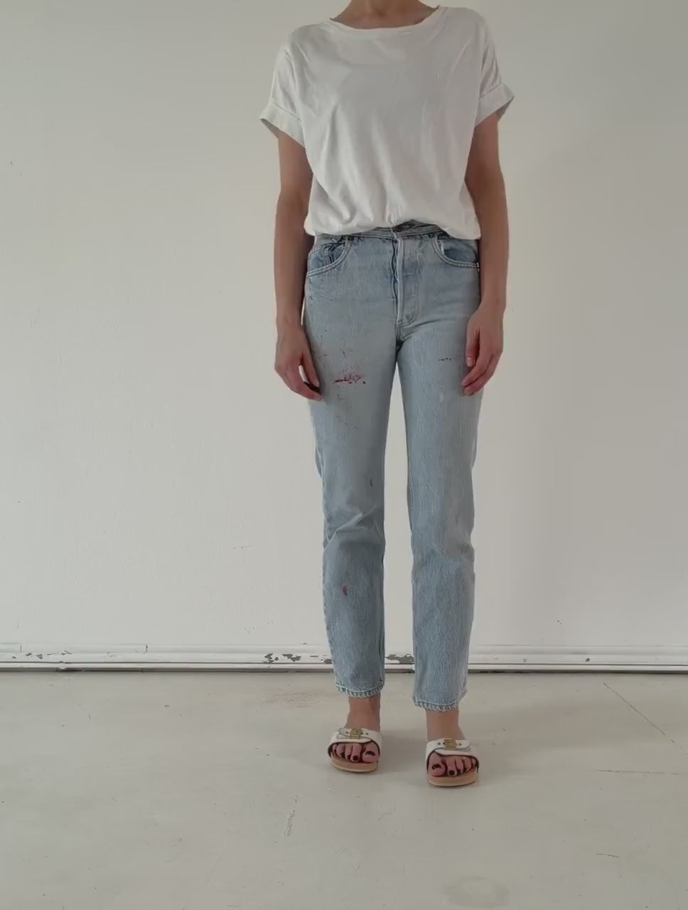 Vintage Levis 701 W26 L30 | Made in USA 1997 | Light Wash Paint Splatter Jeans | 90s Denim
